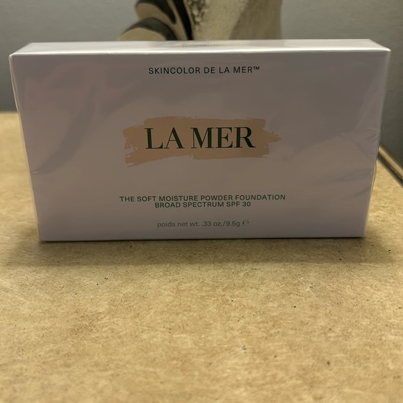 La Mer Other - NWT La Mer The Soft Moisture Foundation in Alabaster 01